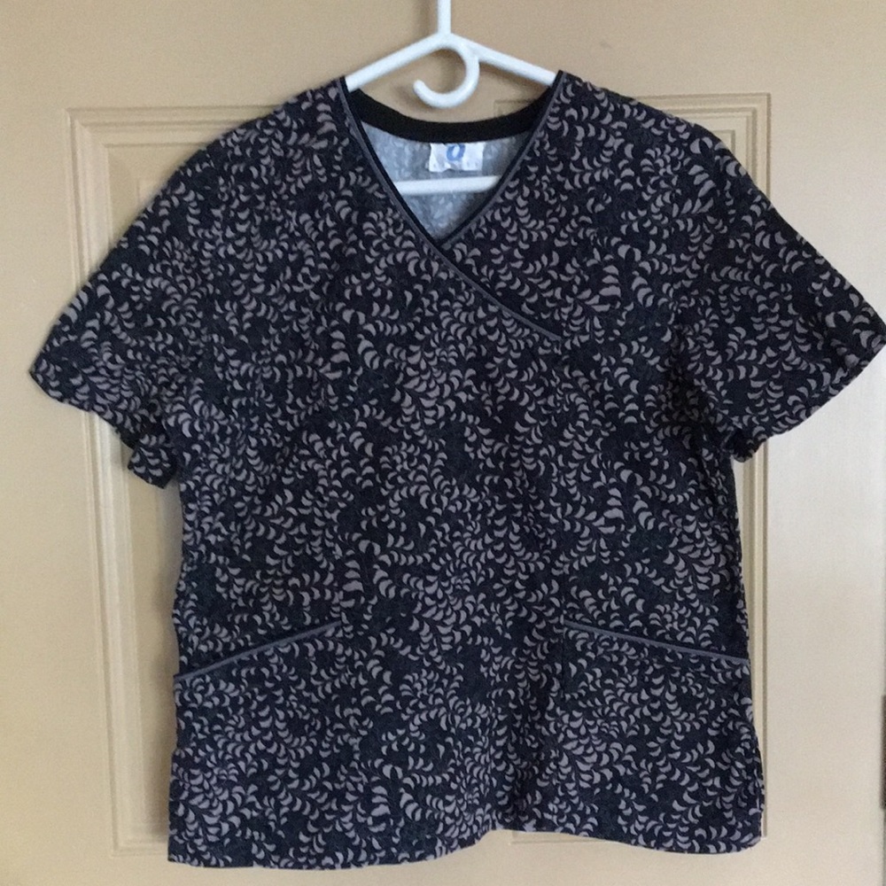 Scrub Top